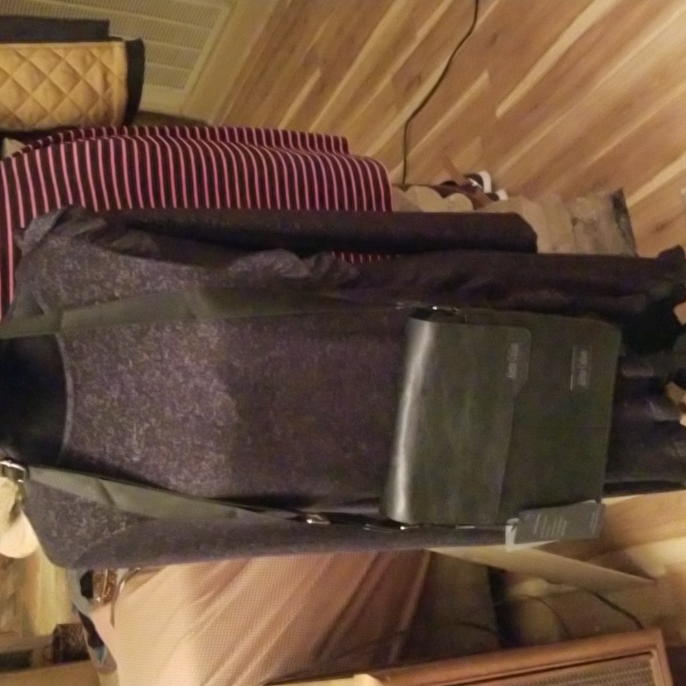 Alena Culian leather collection travel bag!! NWT - Picture 11 of 11